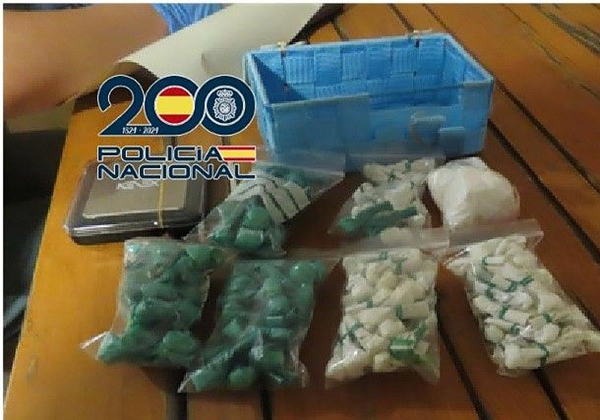 Detenida una pareja en Estepona que almacenaba cocaína en un garaje para su posterior venta