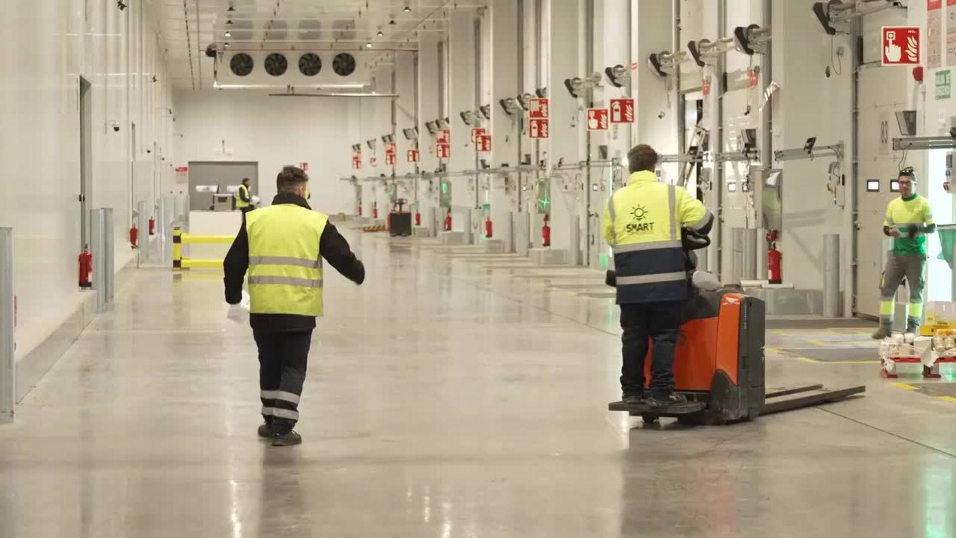 Dia genera 200 puestos de trabajo en su nuevo centro logístico en León | Diario Sur