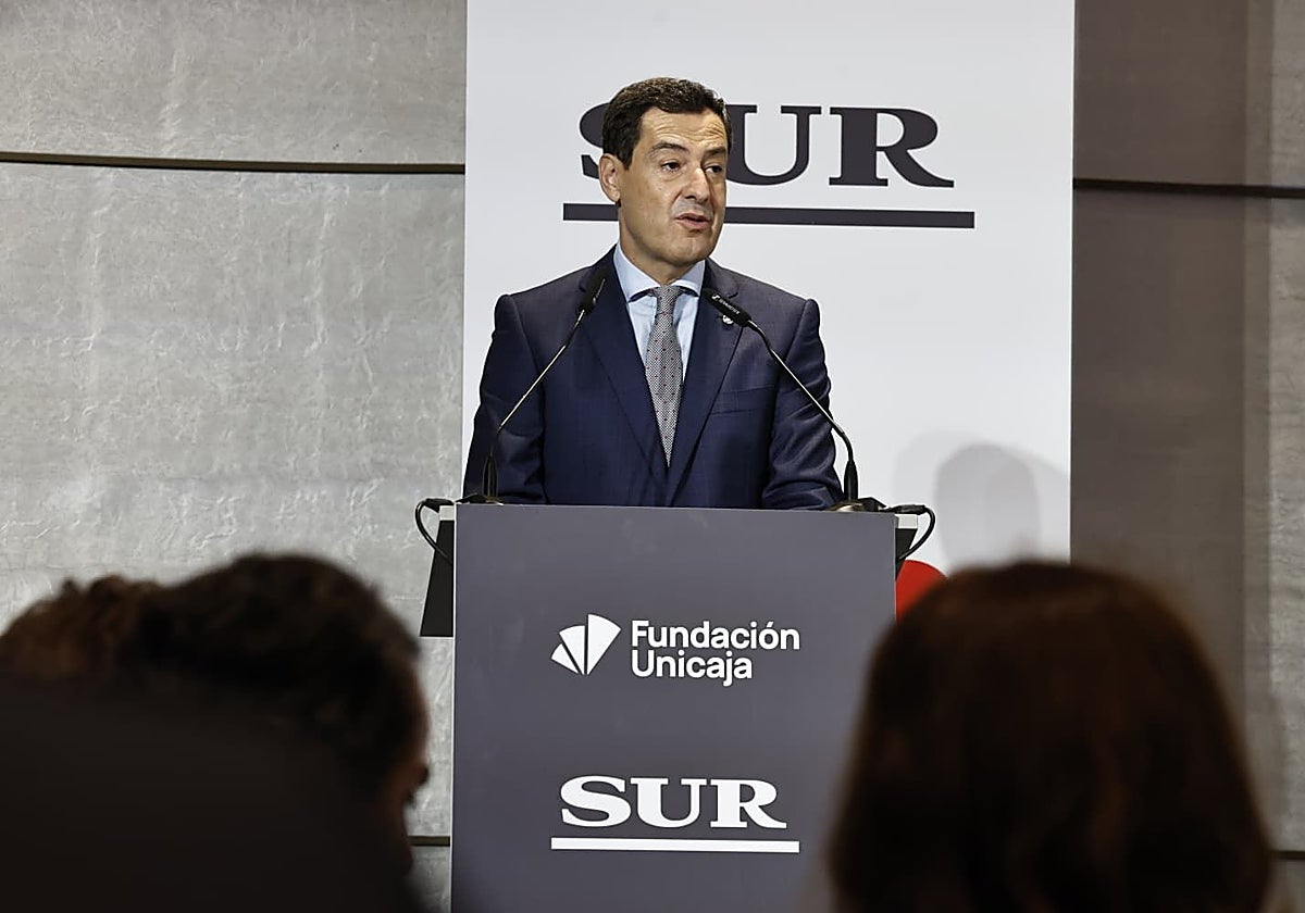 Juanma Moreno sobre el adelanto electoral: «Estas elecciones van de salvar y proteger la democracia»