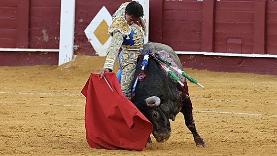 Fortes gana el Capote de Paseo a la mejor faena de la feria taurina de Málaga