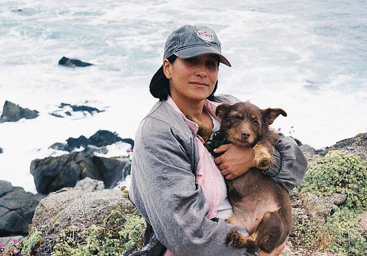 Muere atropellada la cineasta Paz Ramírez a los 39 años mientras intentaba rescatar a su perra y el conductor se da a la fuga