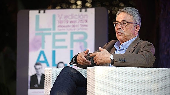 Andrés Trapiello: «La primera víctima de la Guerra Civil fue la tercera España»