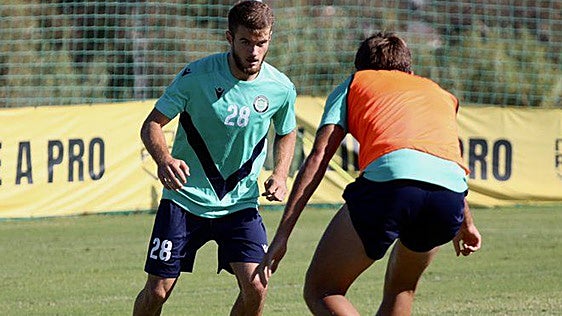 Primera RFEF: la necesidad manda en el derbi entre el Torremolinos y el Algeciras