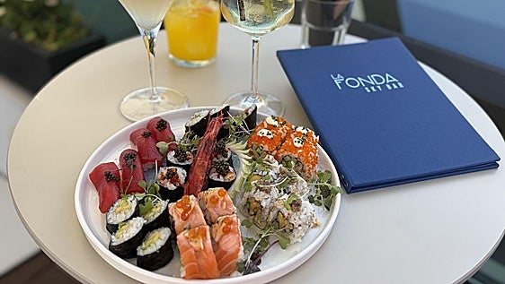 La Fonda Heritage Hotel presenta el SushiBar de su Skybar