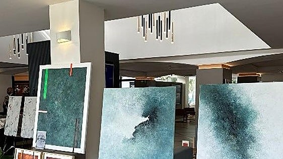 Occidental Puerto Banús convierte su lobby en una galería de arte