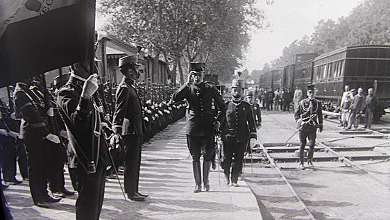 De cuando Alfonso XIII visitó a los pescadores de El Palo