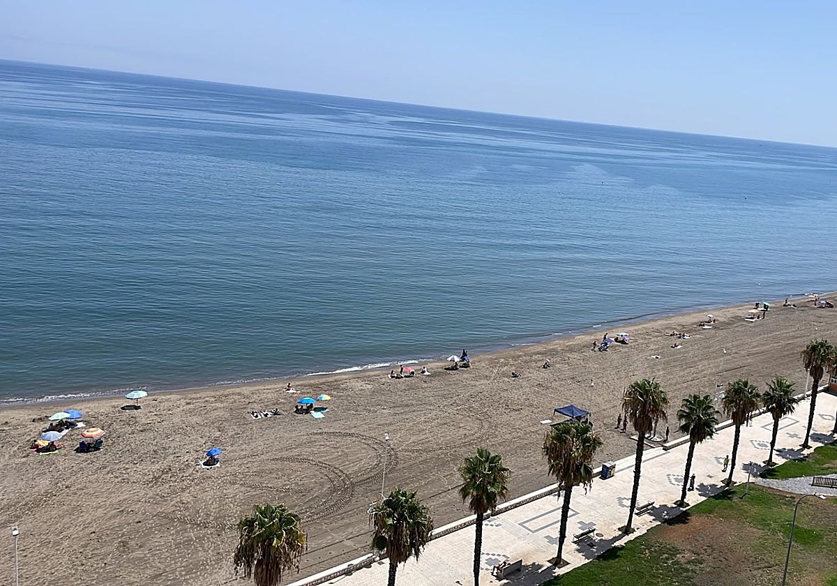 Tre av de fyra stränderna i Malaga som stängdes för bad på grund av spill efter stormen öppnar igen