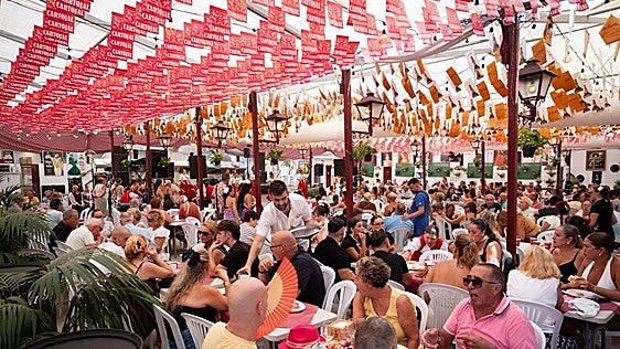 El Real Cortijo de Torres, una gran ciudad festiva con ambientes heterogéneos