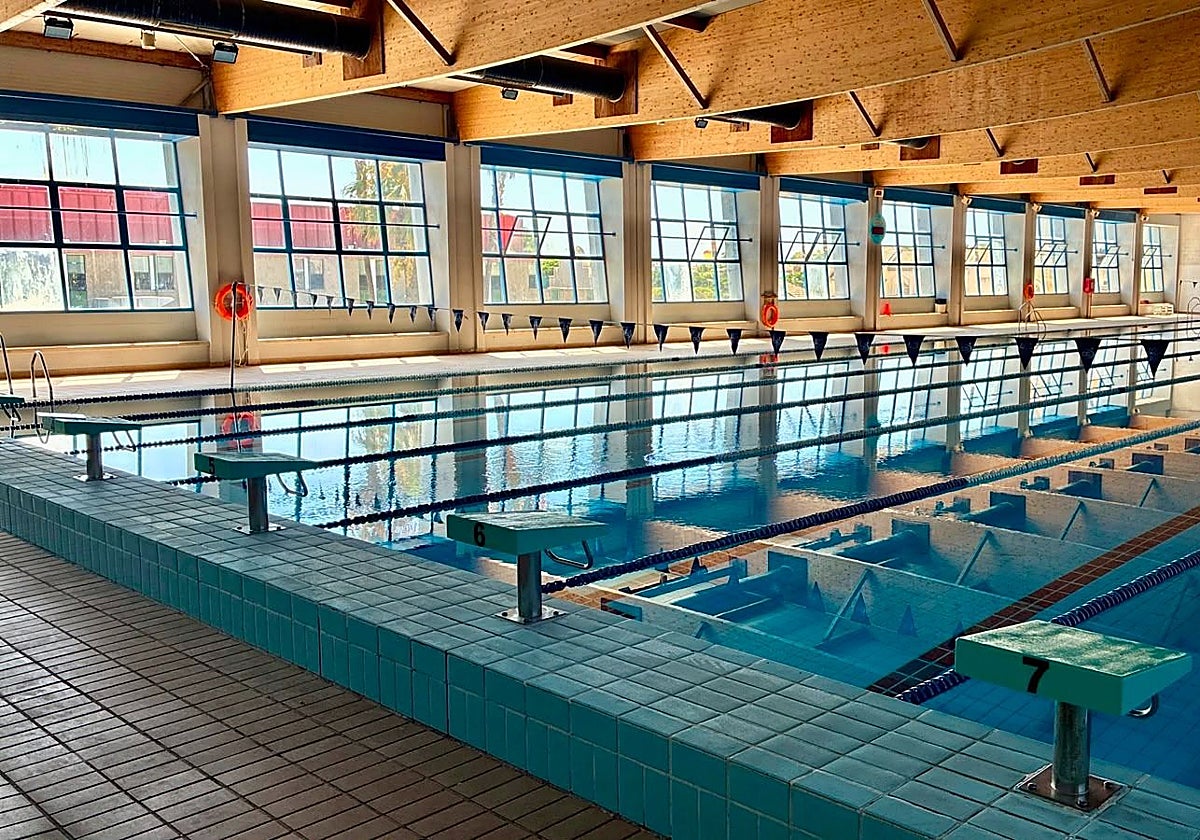 Una veintena de trabajos para la puesta a punto de las piscinas cubiertas de Torremolinos
