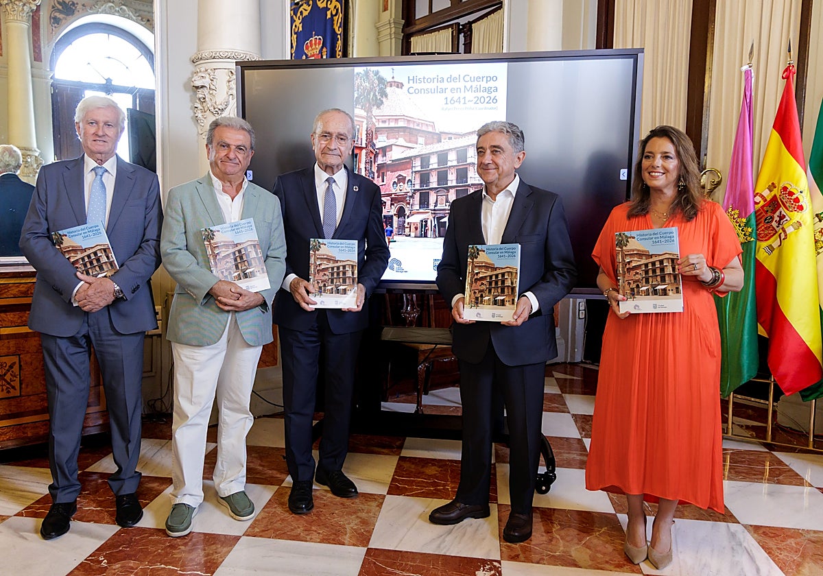 El lado humano de los consulados: «Somos el primer faro de auxilio para quienes están lejos de sus hogares»
