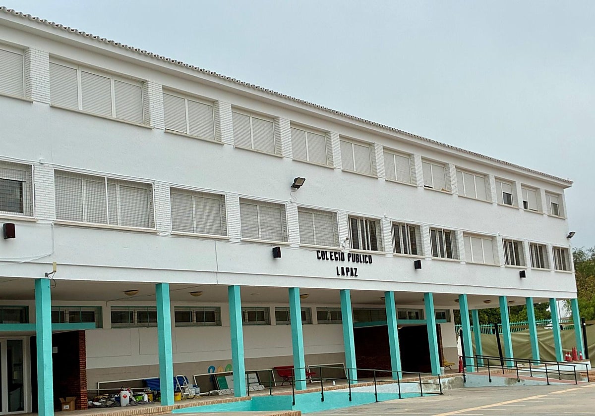 Medio centenar de obras para preparar los colegios de Torremolinos para el nuevo curso