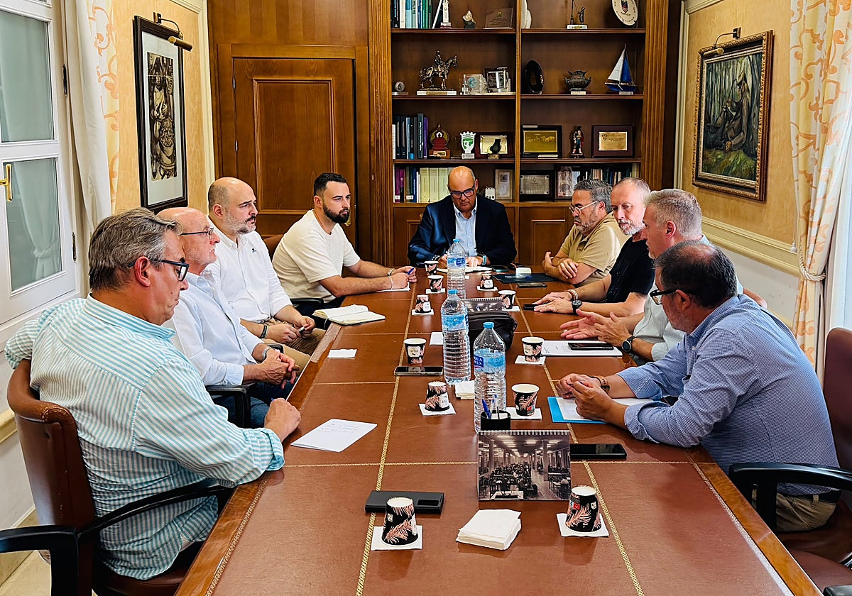 Vélez-Málaga revisará caso a caso posibles duplicidades de la nueva tasa de residuos