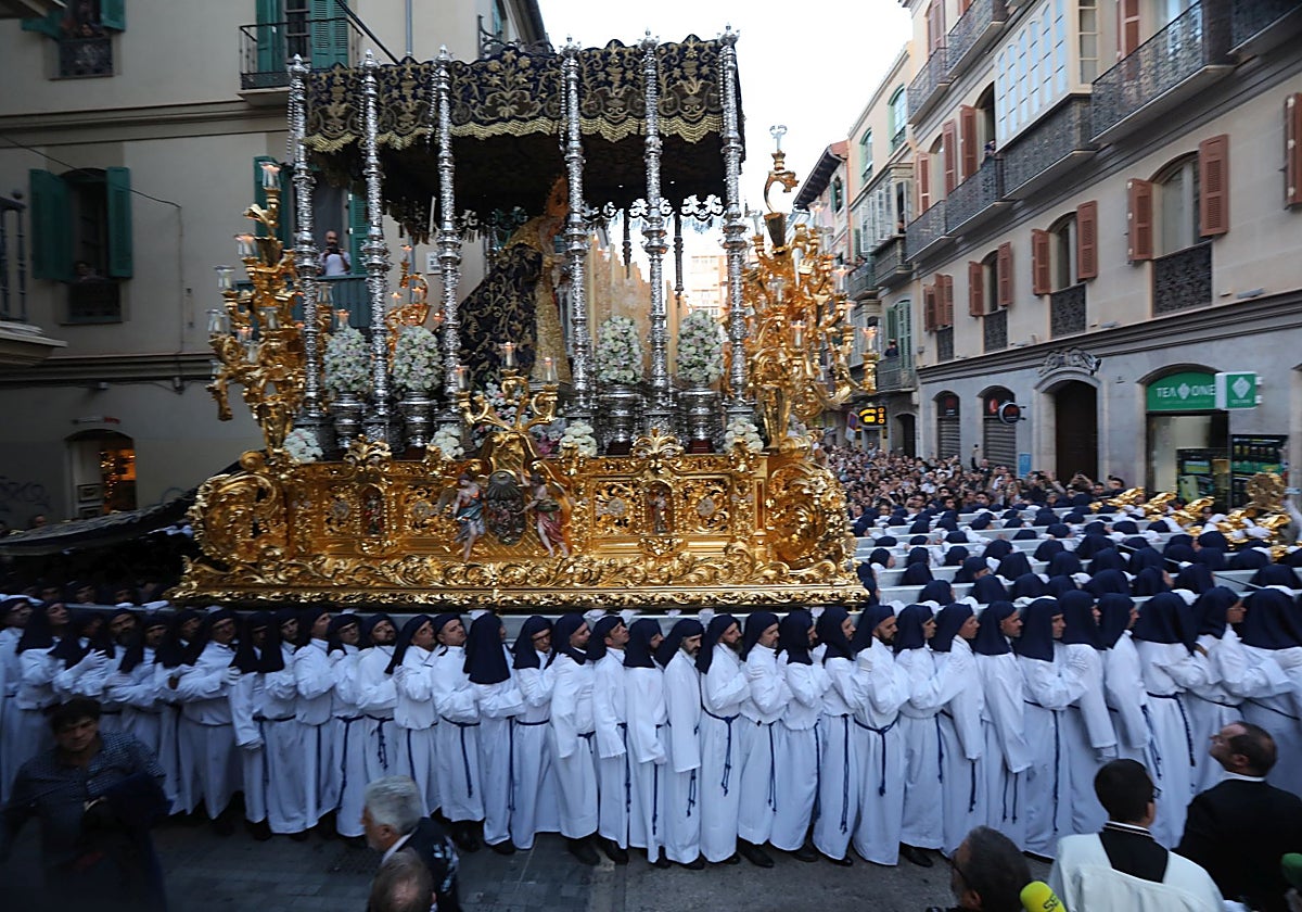 La procesión de la Virgen de la Paloma de Málaga en Madrid, pendiente del Obispado