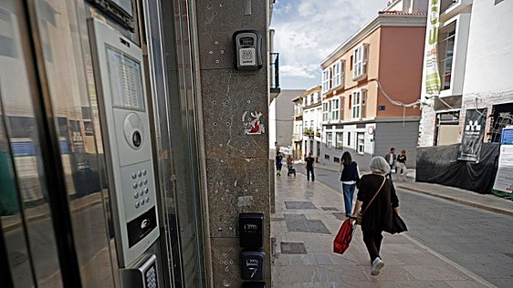 El sector turístico clama contra la moratoria de hoteles y apartamentos en Málaga: alega contra la norma