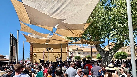 Baile, gastronomía y música para celebrar San Miguel en Torre de Benagalbón