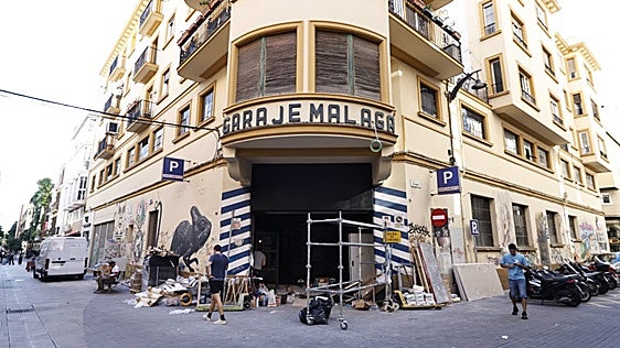 Una cadena de gimnasios reabrirá el histórico Garaje Málaga en el Centro