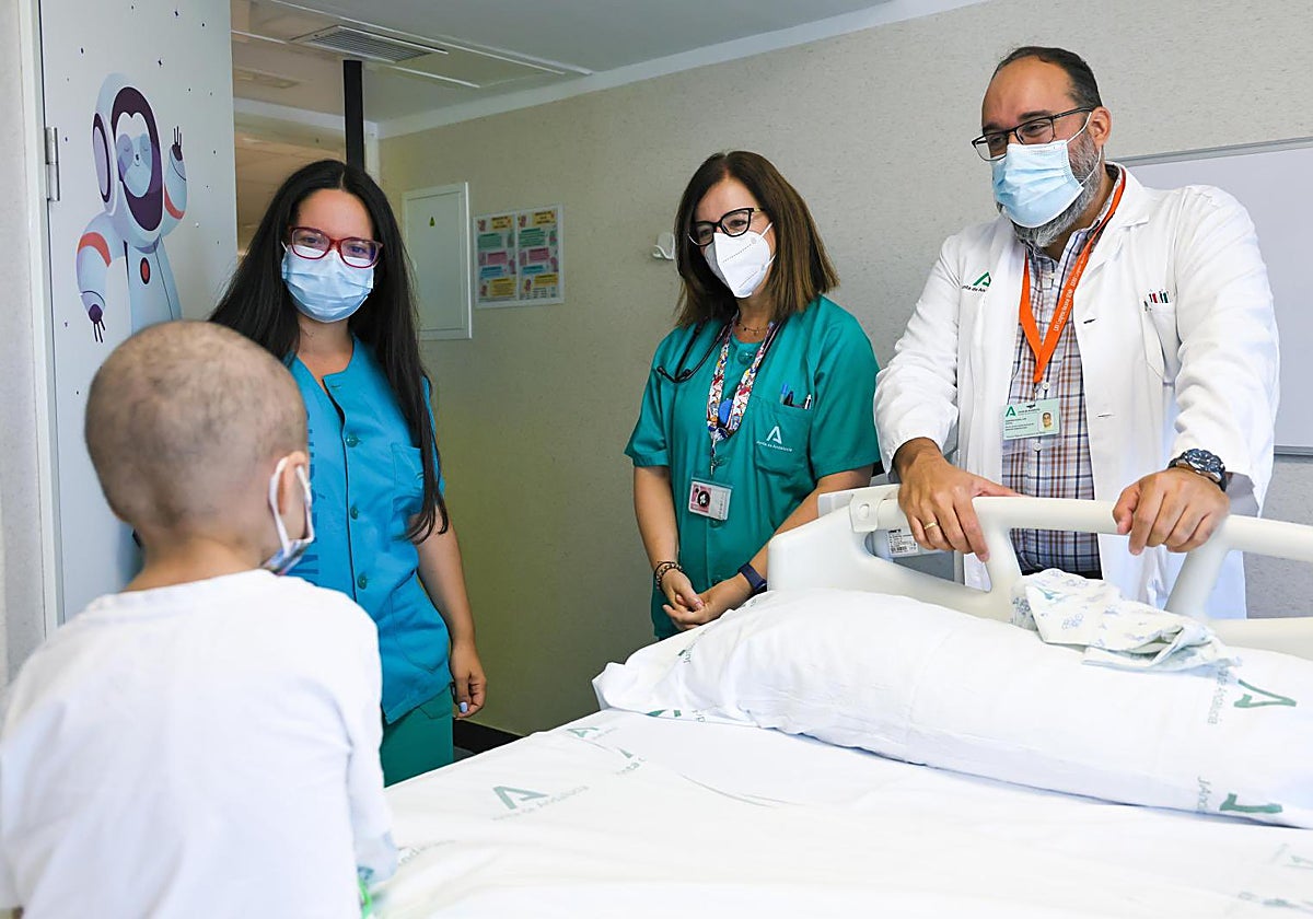 Hito en la sanidad andaluza: el Materno aplica por primera vez la terapia CAR-T en un niño con leucemia