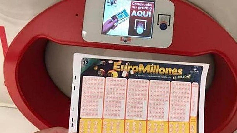 Un único acertante gana los 130 millones de euros del bote del Euromillones