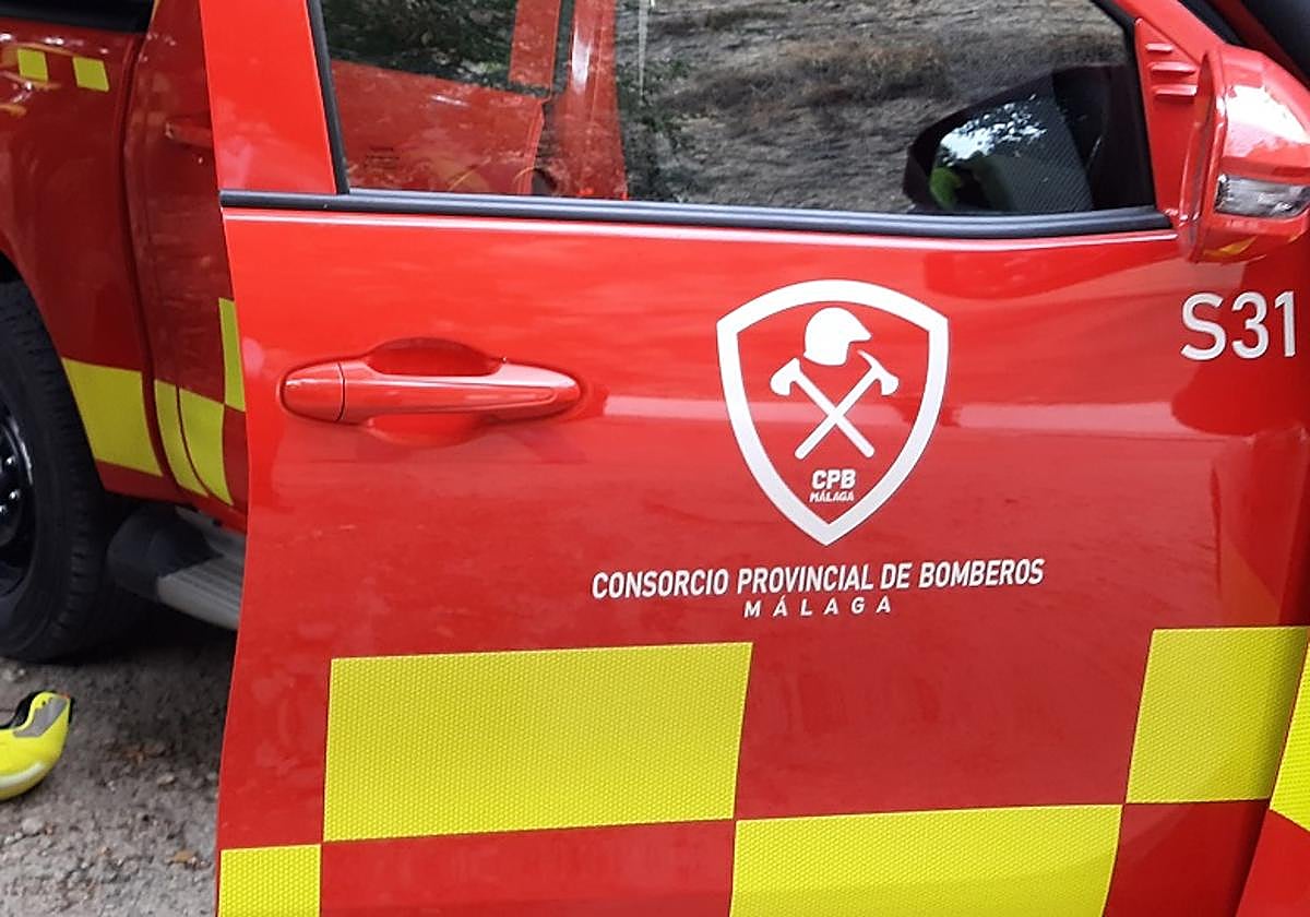 Una mujer herida grave con quemaduras tras el incendio de un ático en Torremolinos