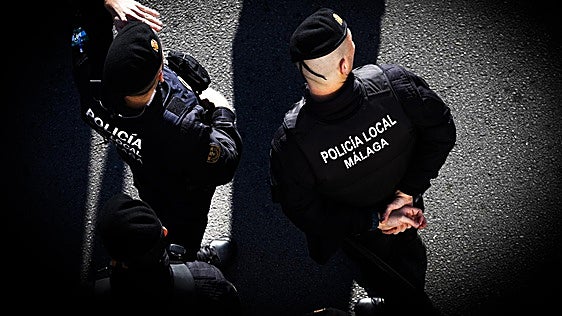 Entra a robar de madrugada en un piso de Huelin e intenta besar a la inquilina en su cuarto