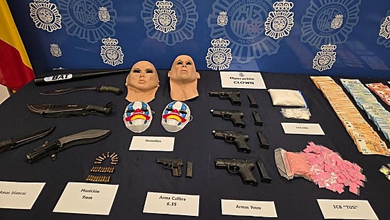 Máscaras, machetes y armas: tres detenidos, dos de ellos menores, por tráfico de drogas sintéticas en Marbella