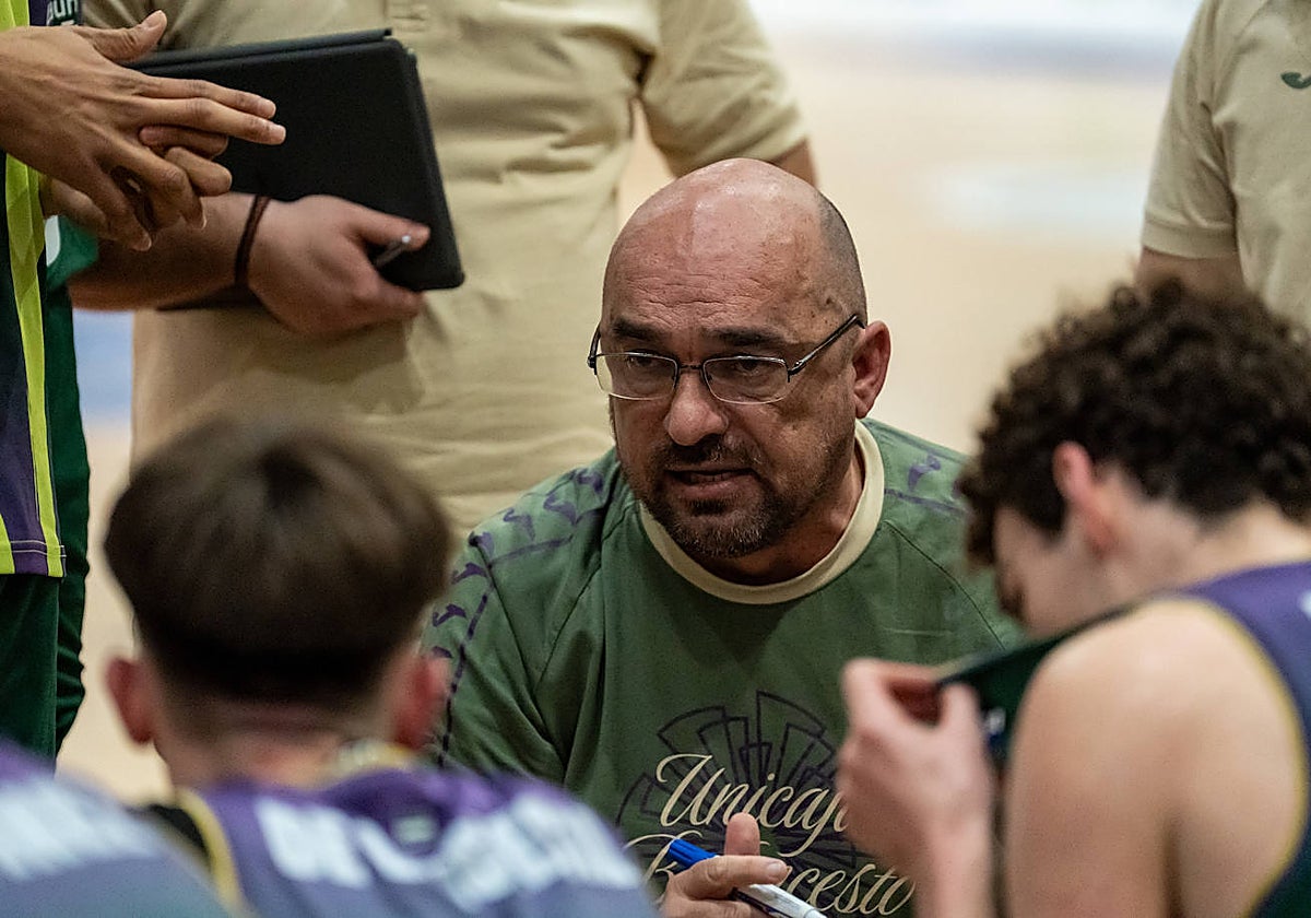 El Unicaja también cambia de técnico para su filial