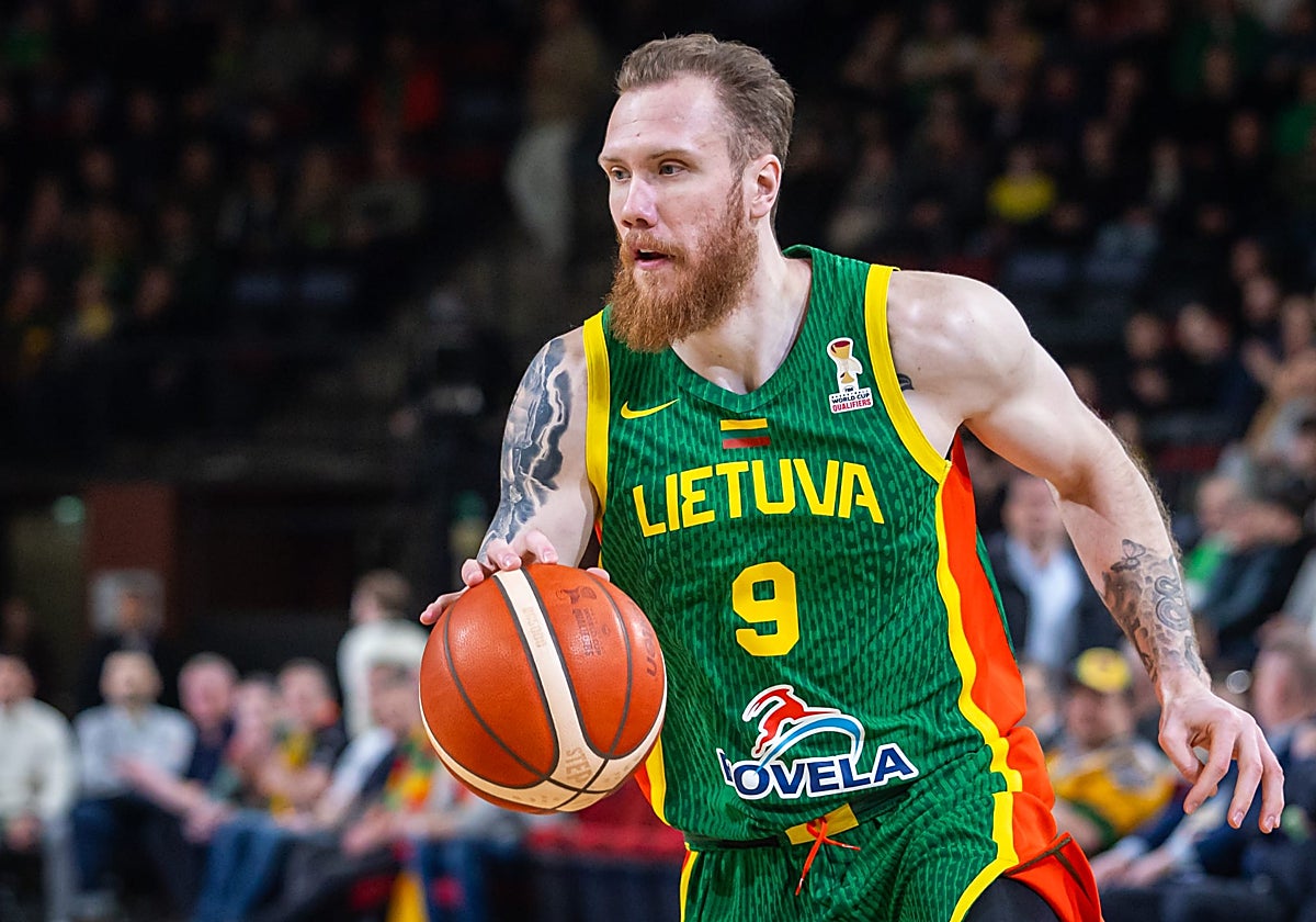 Ignas Brazdeikis, en un partido con Lituania.