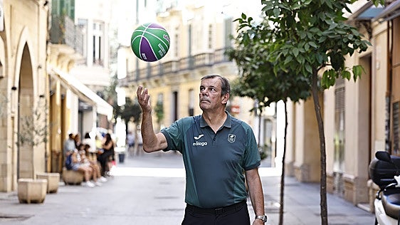 Juanma Rodríguez: «Hay que tener calma, el equipo tardará tiempo en ensamblarse»
