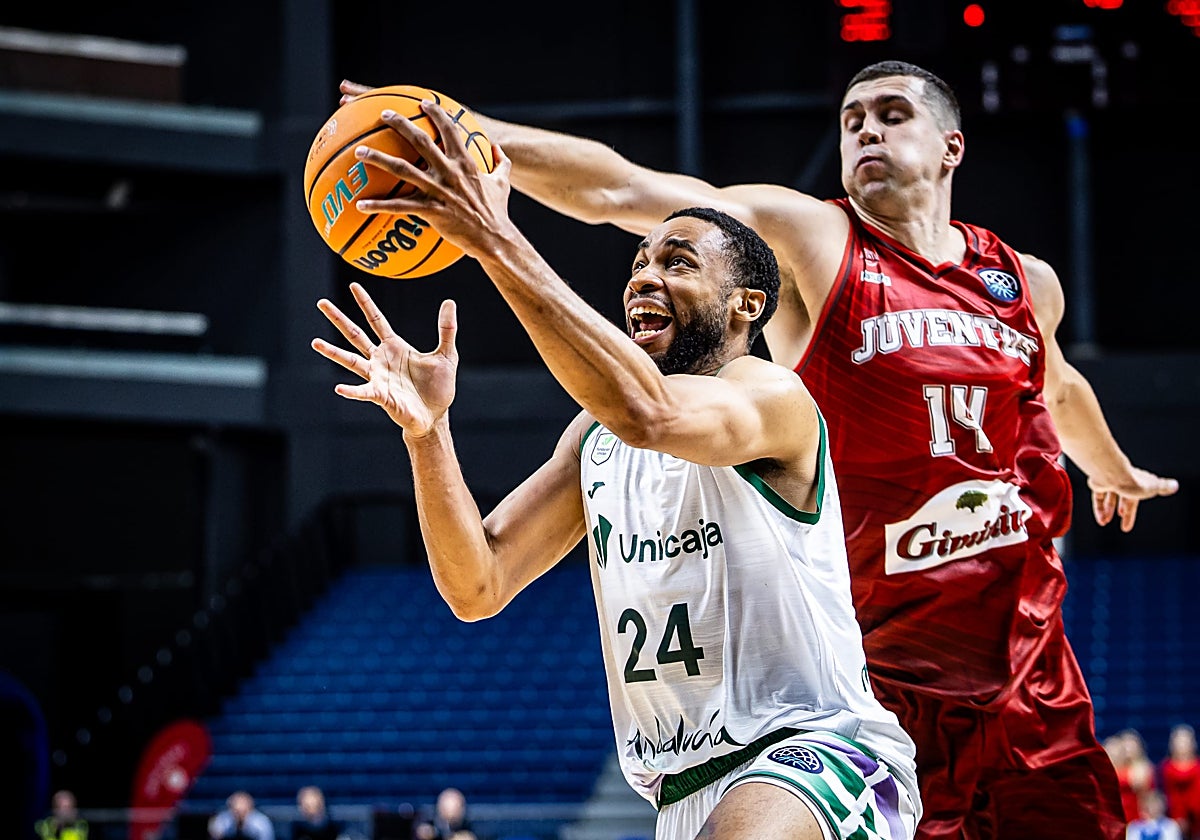 El Unicaja desarbola al endeble Juventus