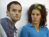 En la imagen, Juan Antonio Olarra y Ainhoa Múgika Goñi, ex dirigentes etarras, en la sala de la Audiencia Nacional donde fueron juzgados por el atentado perpetrado en 1995 en Vallecas. /EFE