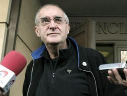 El ex dirigente etarra Eugenio Etxebeste, 'Antxon', tras declarar en relación con la desaparición en 1976 del jefe de ETA-pm Eduardo Moreno Bergaretxe, 'Pertur'. /Efe