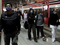 La OMS todavía no ha declarado la alerta de epidemia pese a que México ha confirmado 20 muertes./ Reuters