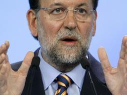 Rajoy acusa a Zapatero de antidemocrático