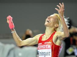 El oro de Marta Domínguez acaba con diez años de sequía para el atletismo español. / Efe