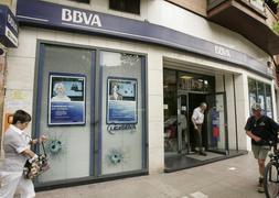 El BBVA cerrará sus oficinas al público los sábados a partir de Navidad