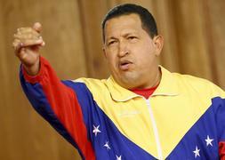 Chávez reta a la oposición a convocar un referéndum