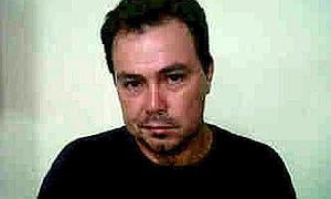 Fotografía en la que aparece Víctor Ramón Vargas Salazar, alias 'Chato' o 'Juancho', presunto guerrillero de las FARC y, al parecer, colaborador de ETA . / Efe