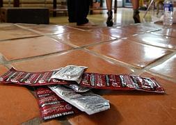 Denuncian a una productora por rodar porno sin condón