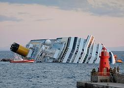 El crucero 'Costa Concordia'. / Andreas Solaro (Afp)