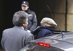 Juan Antonio González Pacheco, 'Billy el Niño', tras declarar en la Audiencia Nacional el 5 de diciembre. / Efe