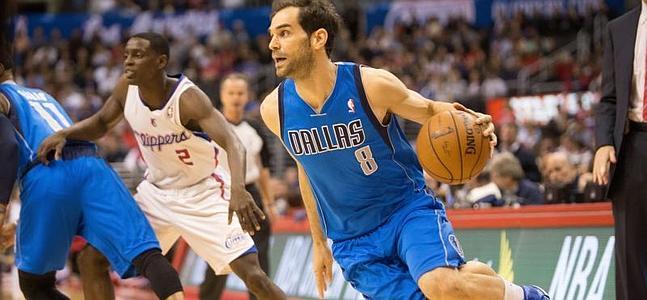 Calderón guía a los Mavericks a la caza de los playoffs