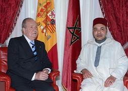 El rey Juan Carlos y Mohamed VI, durante su encuentro en julio de 2013. / archivo