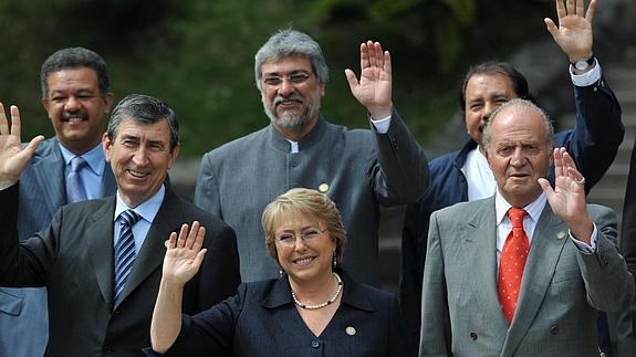 Don Juan Carlos, con líderes iberoaméricanos en en 2008. 