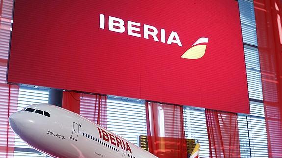 Iberia pacta con los sindicatos un nuevo ERE voluntario hasta finales de 2017