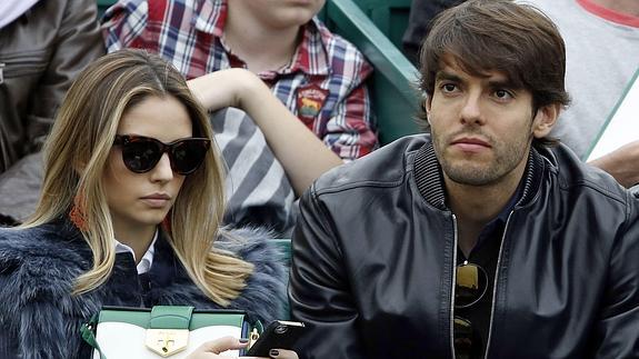 Kaká, junto a su ya exmujer Caroline Celico. 