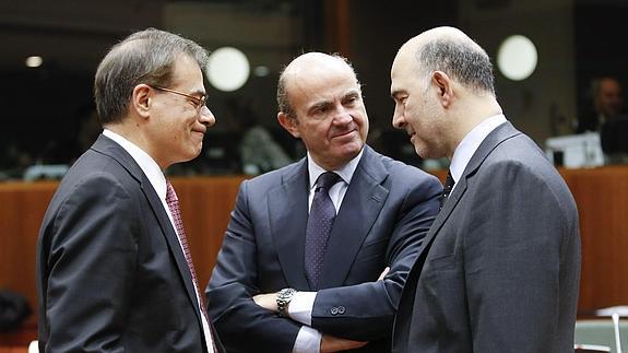 Luis de Guindos, antes de la reunión del Ecofin. 