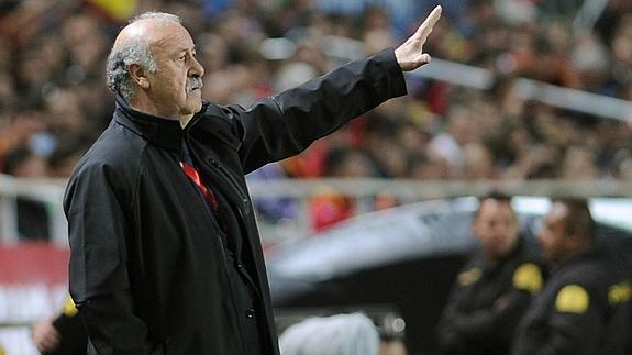 Del Bosque da instrucciones. 