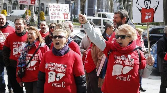 Integrantes de la plataforma de afectados por la hepatitis C.