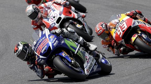 Jorge Lorenzo lidera la carrera en Mugello. 