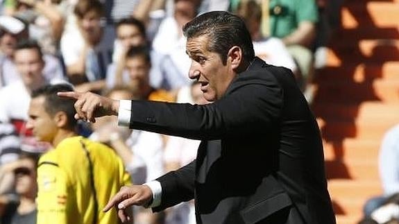 José Ramón Sandoval, durante el partido ante el Madrid. 